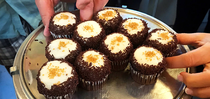 Honey Cupcakes Sugar Bakeshop Charleston. © 2017 Tonya Mulqueen.